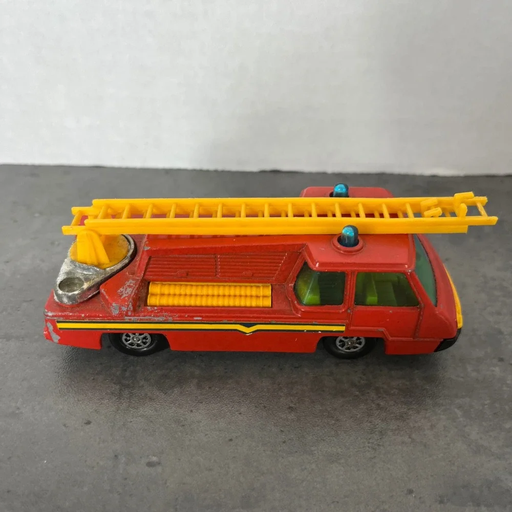 Vintage Corgi Juniors Fire Engine Truck‎ Diecast Toy Vehicle 1970's
